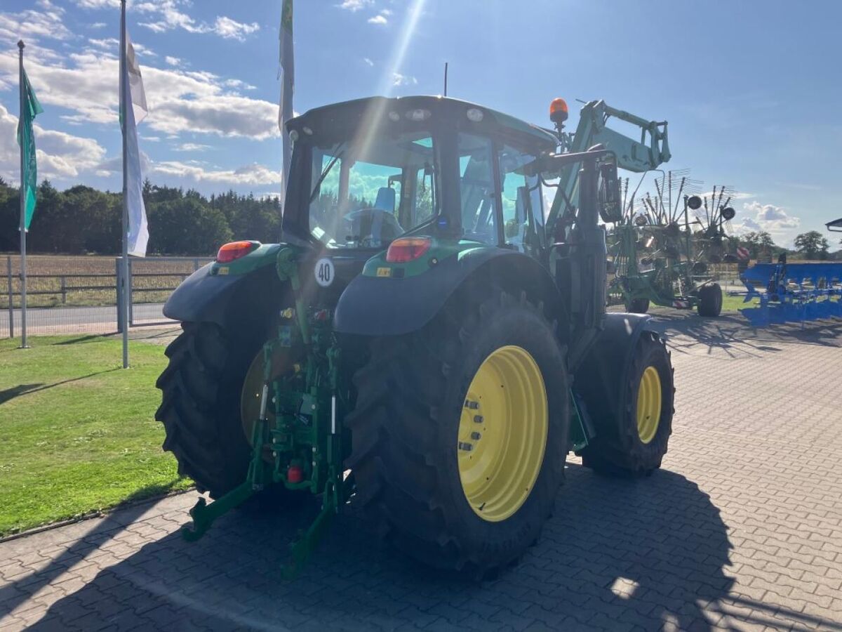 John Deere 6120M 3