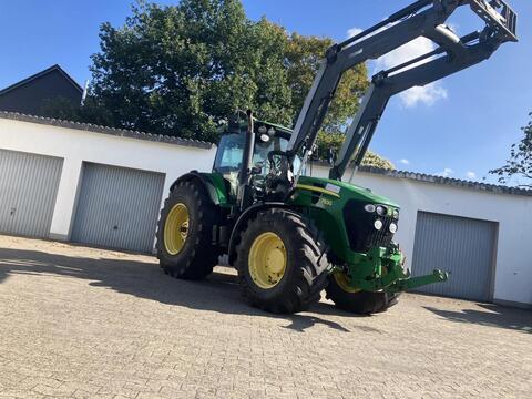 John Deere 7930