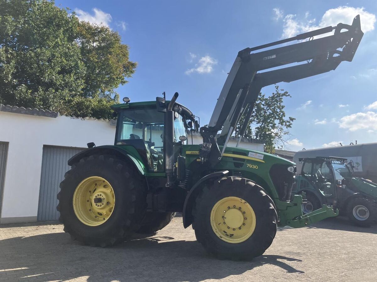 John Deere 7930 2