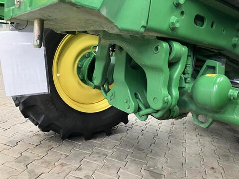 John Deere 6R 130