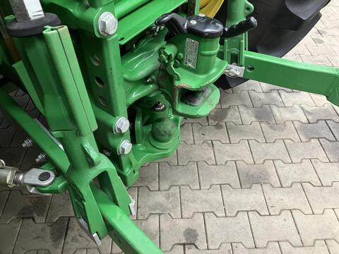 John Deere 6R 130