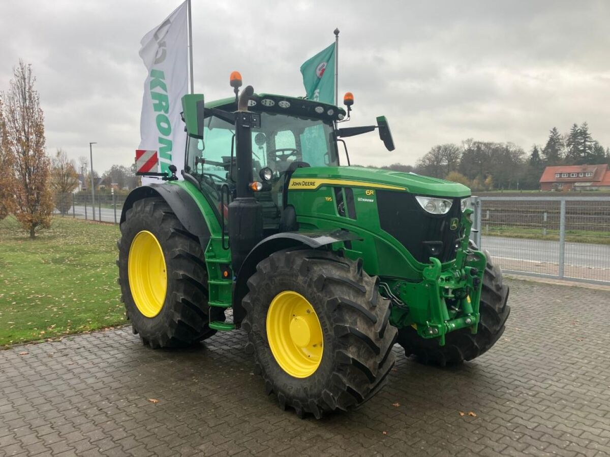 John Deere 6R 195 1