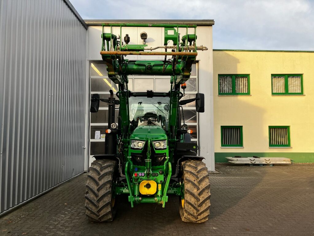John Deere 6R 130 2