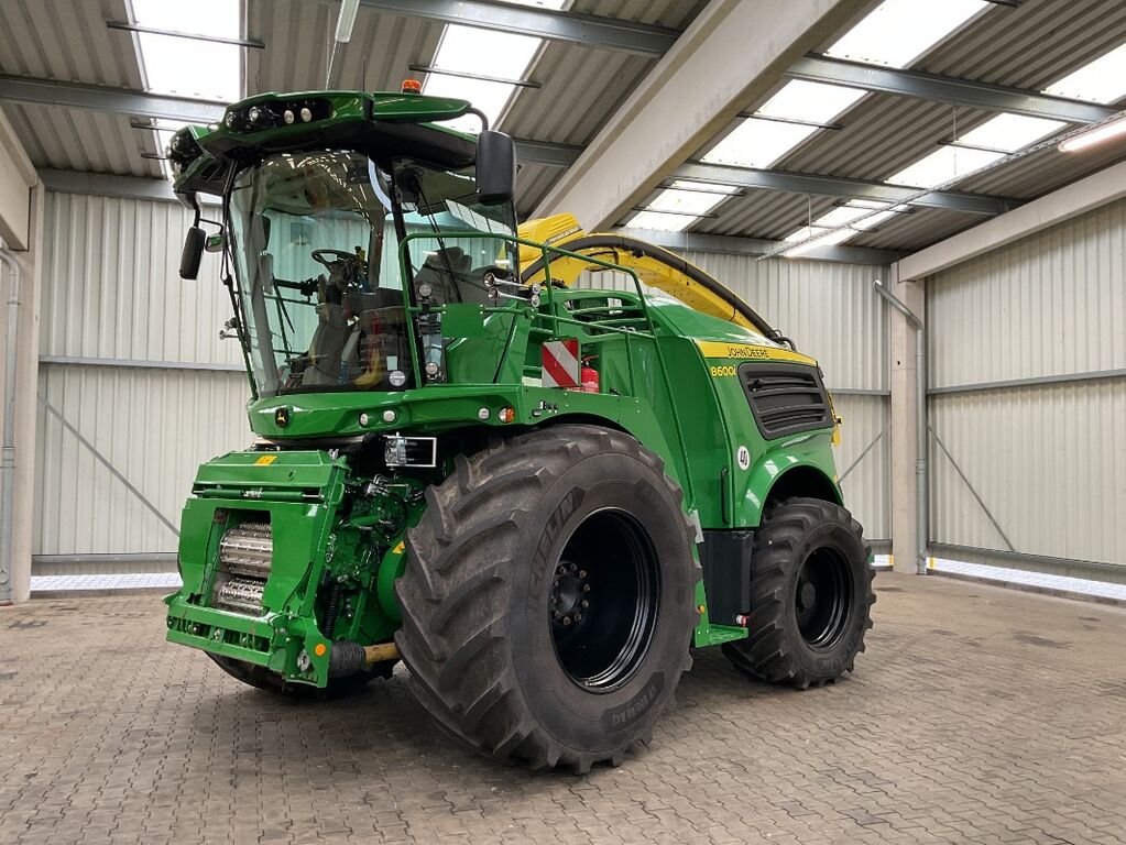 John Deere 8600 2