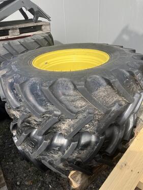 BKT 460/85R30
