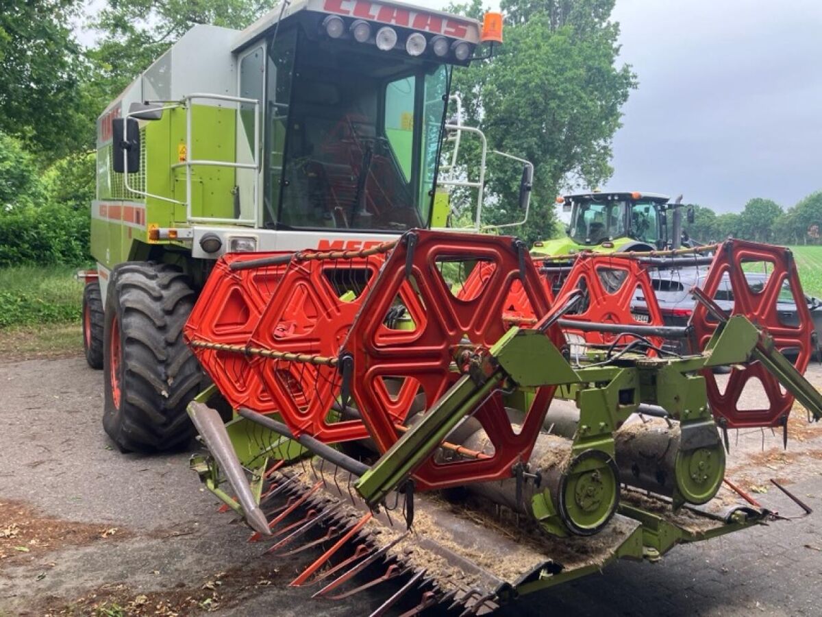 Claas Dominator 218 Mega 2
