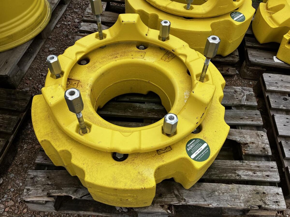 John Deere 70 kg + 900 kg 2