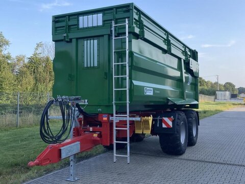 Kröger MUK 303