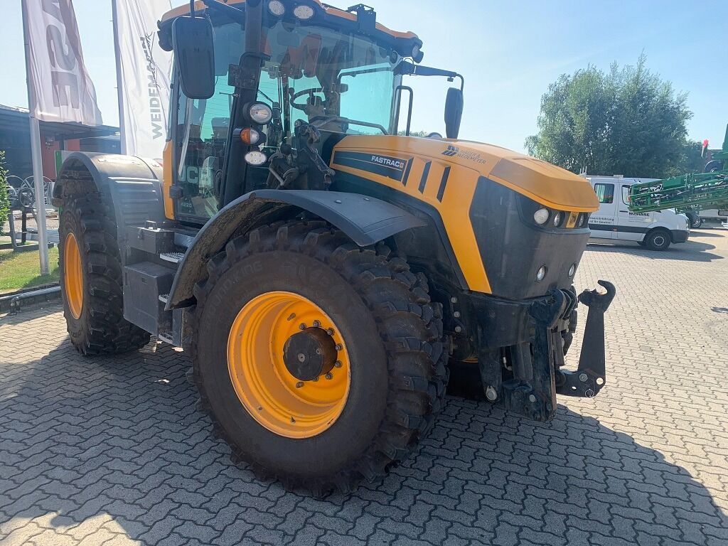 JCB Fasttrac 4220 3