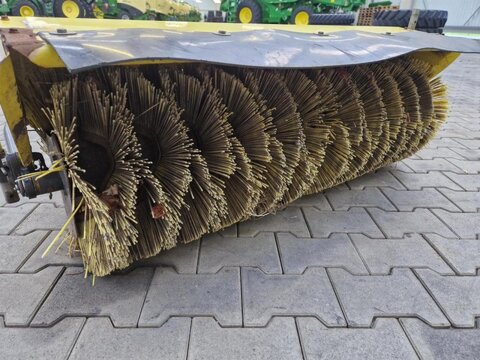 John Deere 52 inch Broom 3