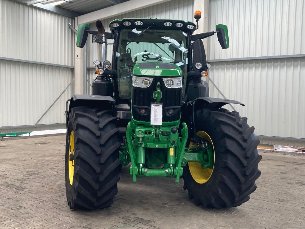 John Deere 6250R 3