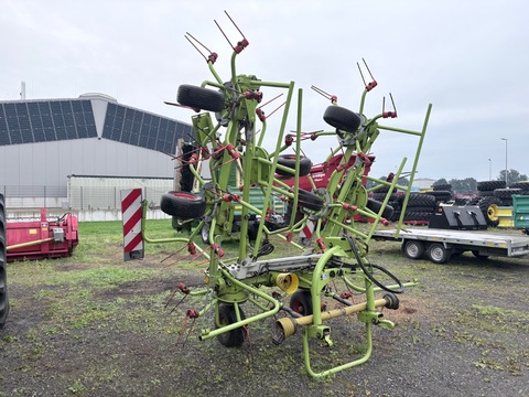 CLAAS Volto 870