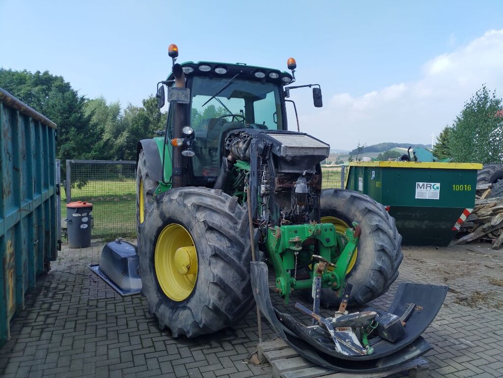 John Deere 6210R 2
