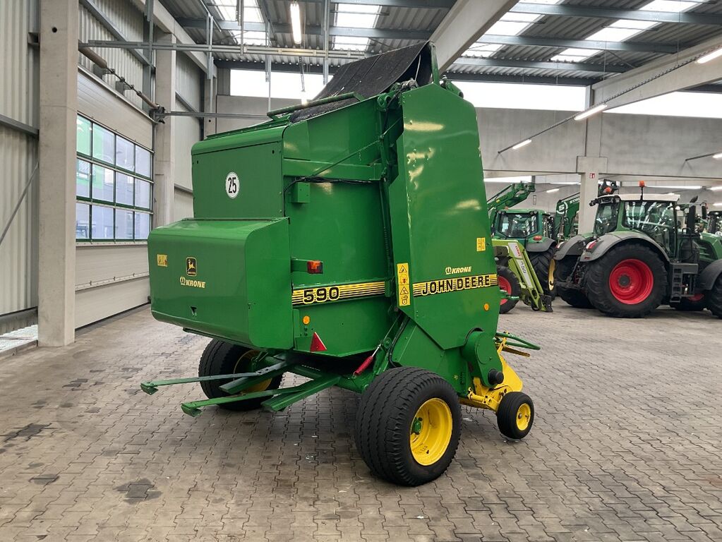 John Deere 590 2