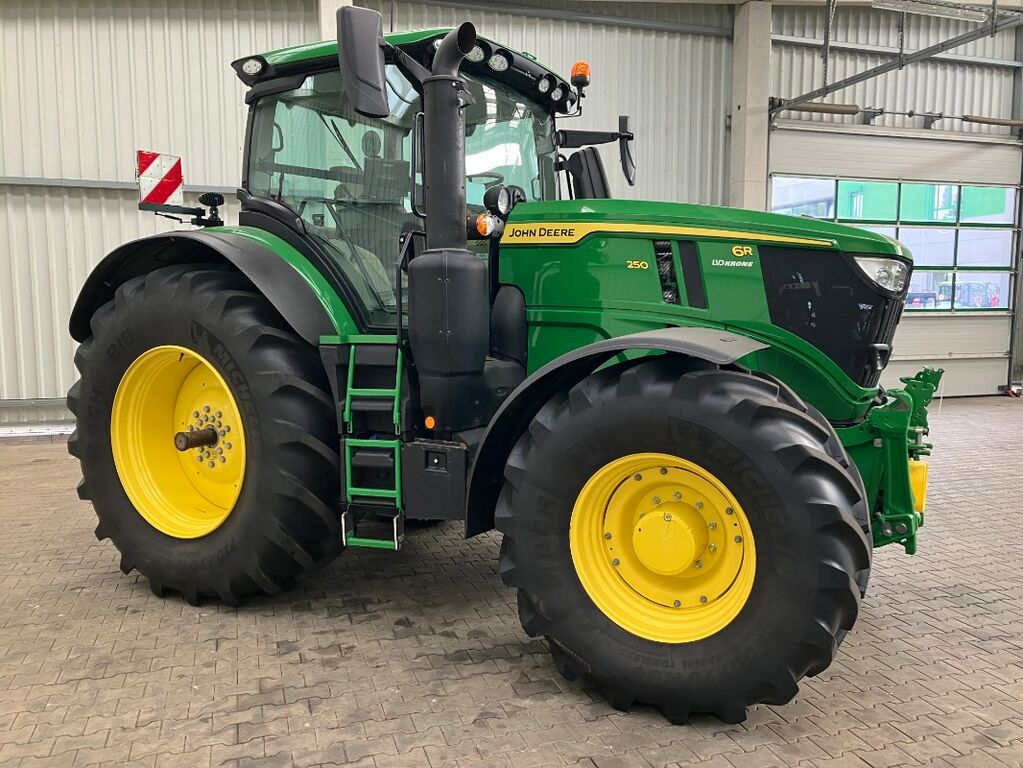 John Deere 6R 250 2