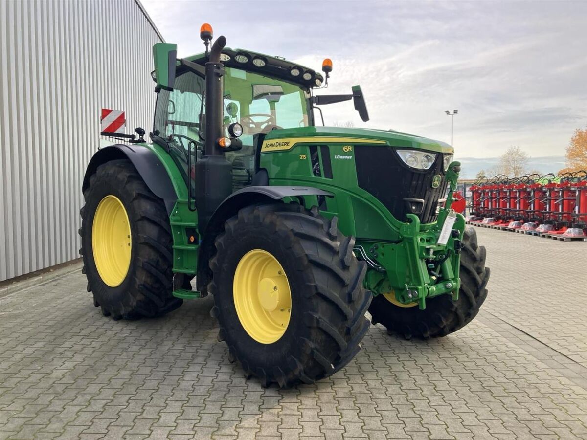 John Deere 6R 215 2