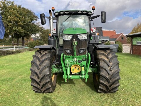 John Deere 6215R 2