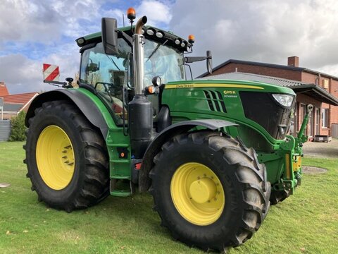 John Deere 6215R 3