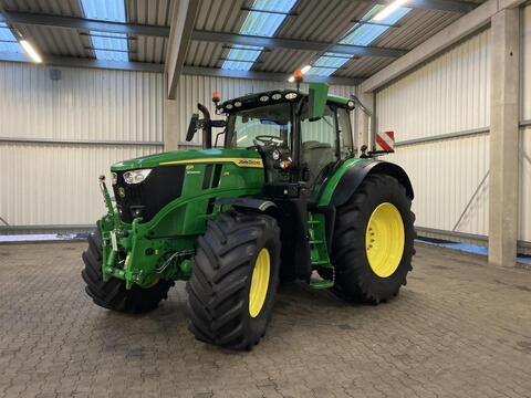 John Deere 6R 215