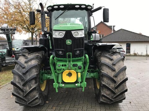 John Deere 6215R 3