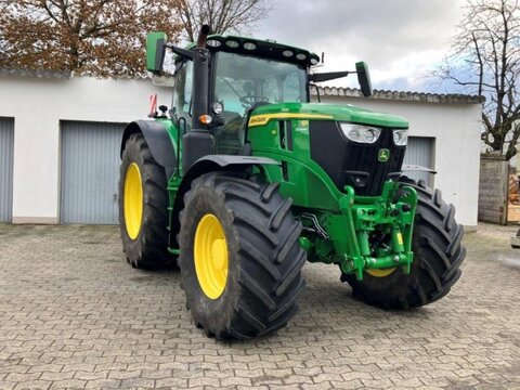 John Deere 6R 215 2
