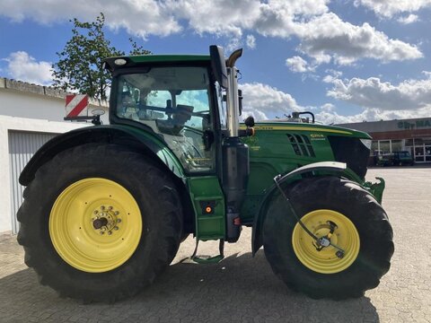 John Deere 6215R 3