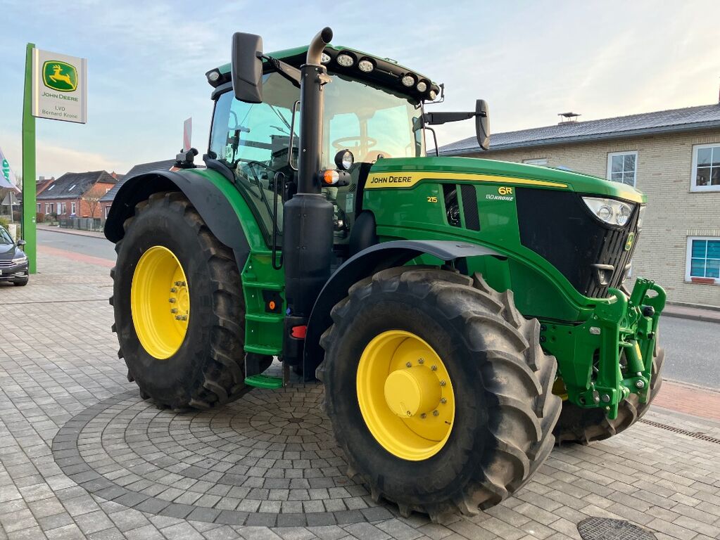 John Deere 6R 215 2