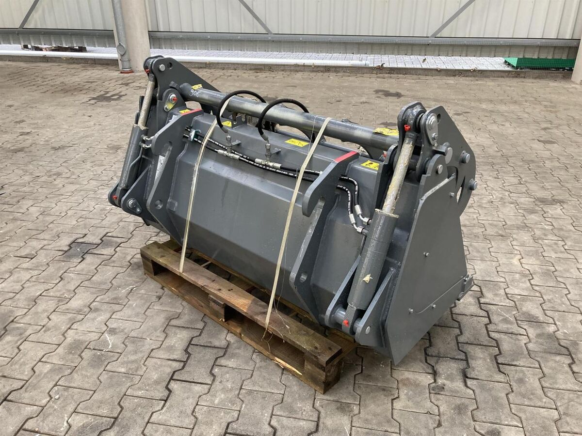 1600 mm Silagebeißschaufel 2