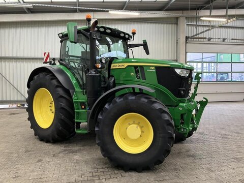 John Deere 6R 215 2