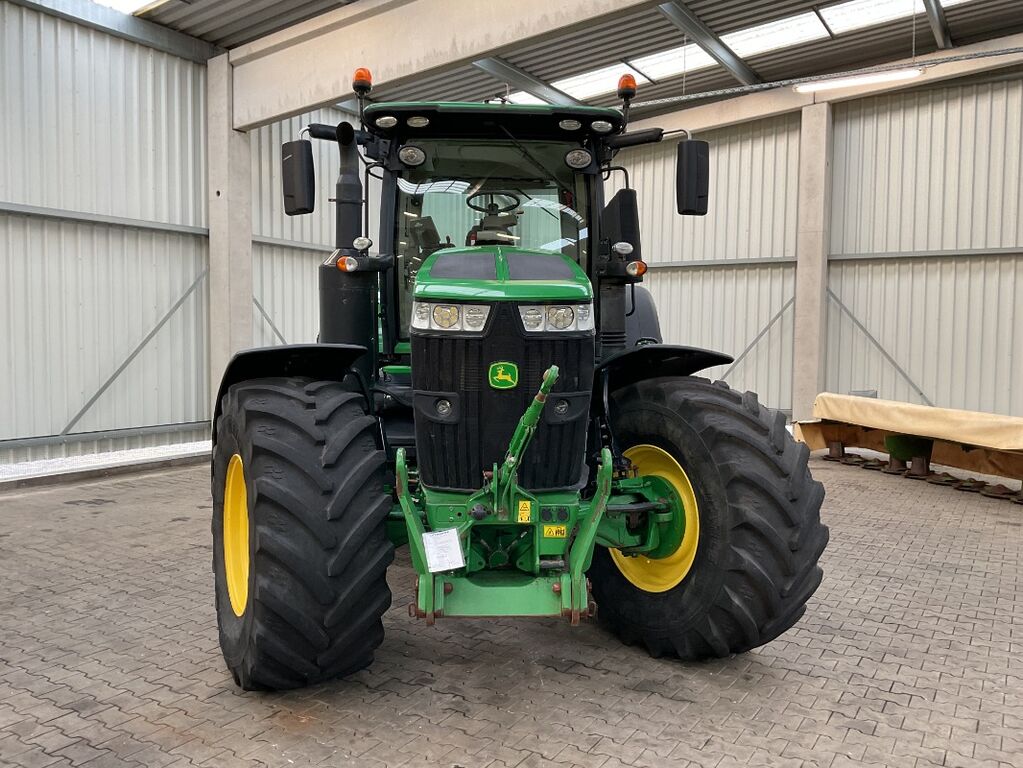 John Deere 7310R 3