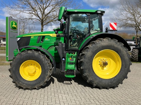 John Deere 6R 215