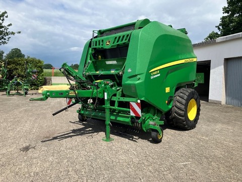 John Deere V461R