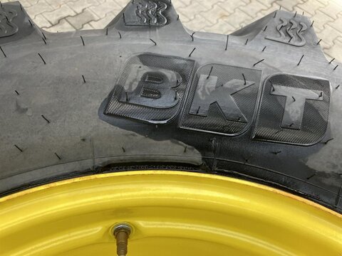 BKT 480/65R28 2