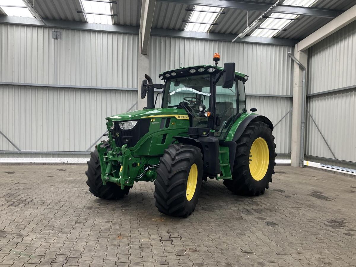 John Deere 6R 140 1
