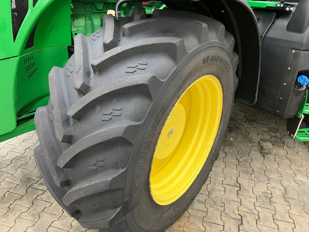 John Deere 8370R 2