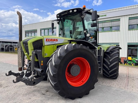 CLAAS XERION 3300 TRAC VC