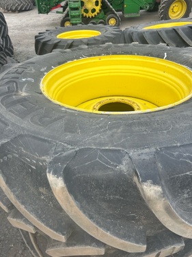 Konplettrad Vredestein Traxion XXL 710/70R38