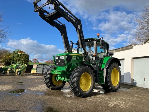 John Deere 6120M 2