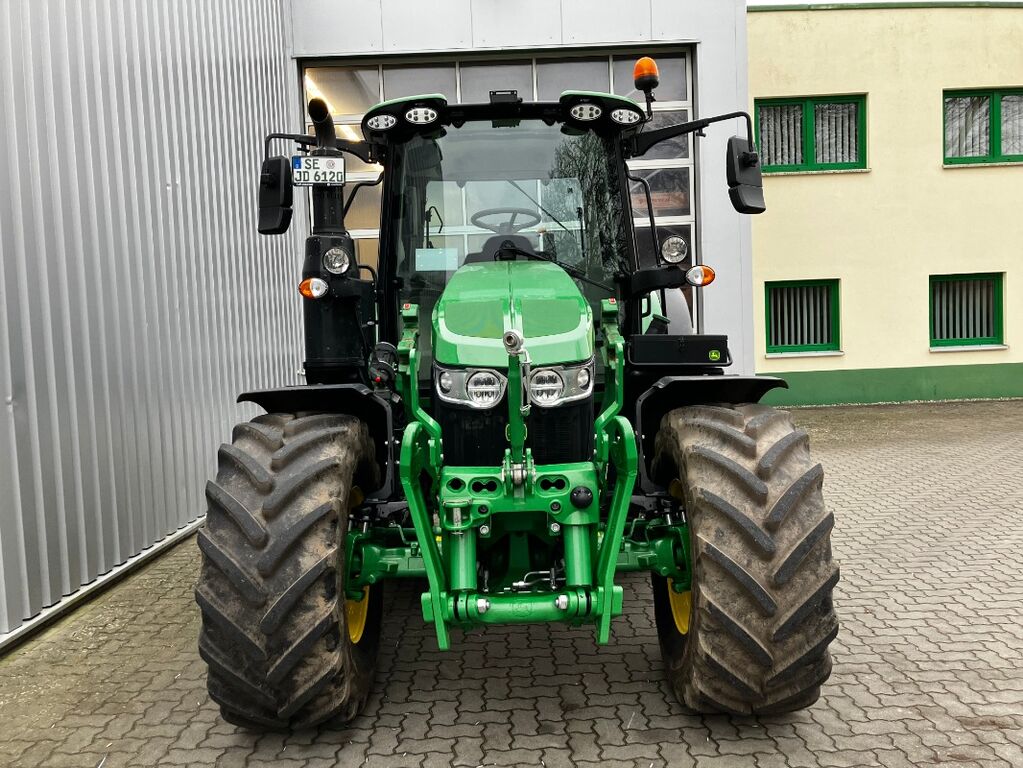 John Deere 6120M 3