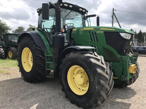 John Deere 6215R 2