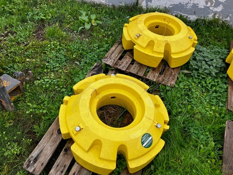 John Deere 620 kg
