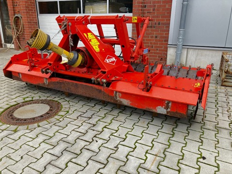 Kuhn HRB 302