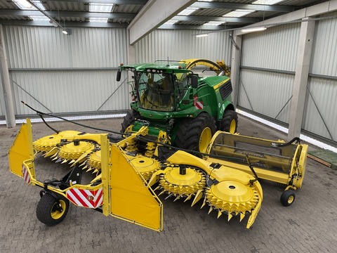 John Deere 9700i
