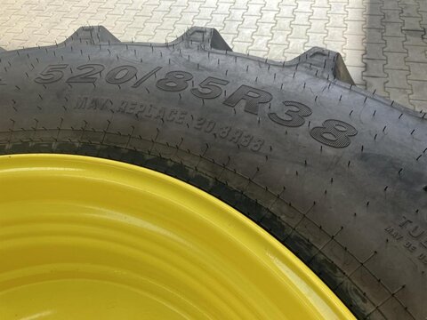 Alliance 520/85R38 3