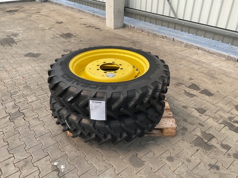 Sonstige 270/95R32