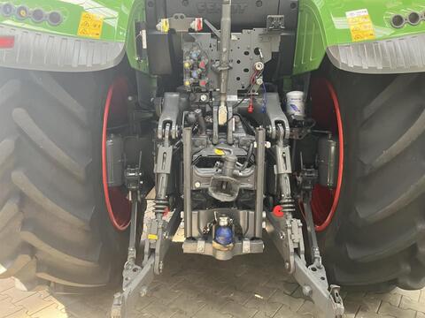 Fendt 724 Vario S6 Profi Plus