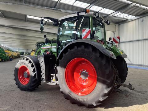 Fendt 724 Vario S6 Profi Plus