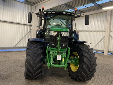 John Deere 6215R 3