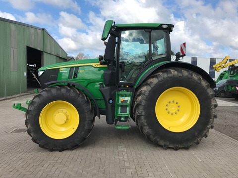 John Deere 6R 250