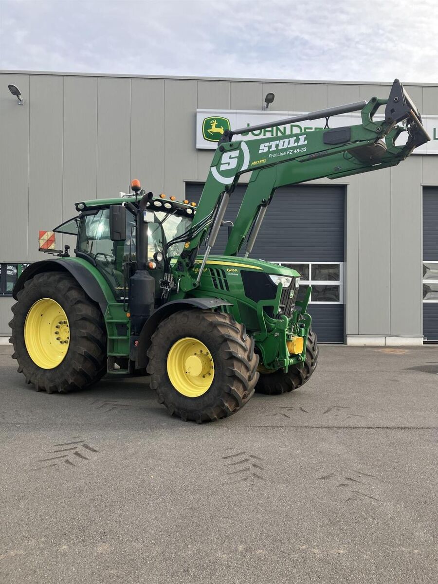 John Deere 6215R 2